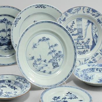 TALLRIKAR, 9 st (5 + 1 + 3 st), porslin, Kina.