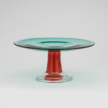 SKÅL PÅ FOT/ TÅRTFAT, glas, "Chribska", Erik Höglund, signerad.