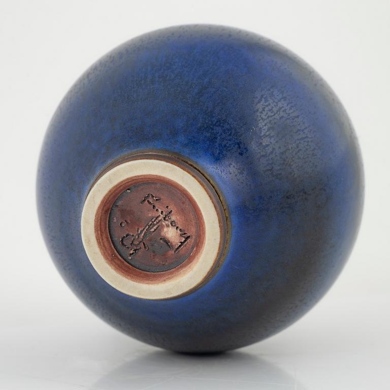 Berndt Friberg, vases, 2 pieces. Gustavsbergs studio.