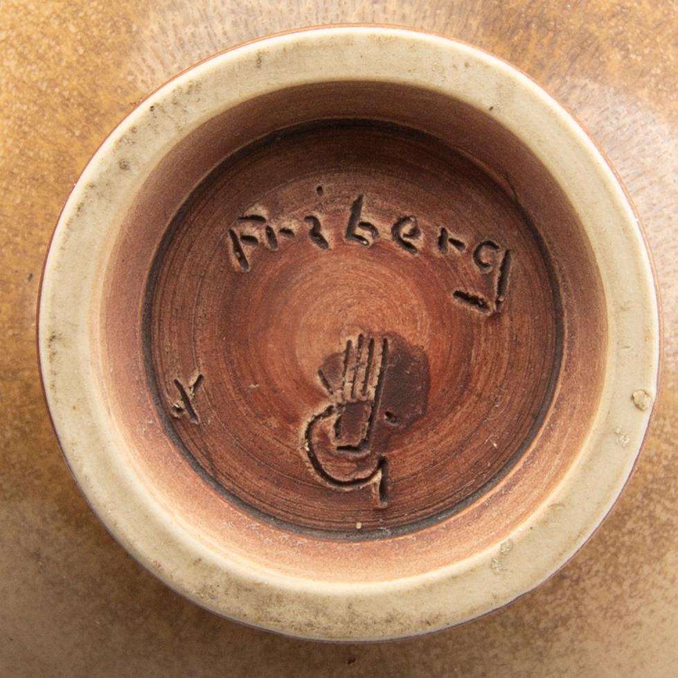 Berndt Friberg, skål, stengods, Gustavsbergs Studio, signerad och daterad 1949.