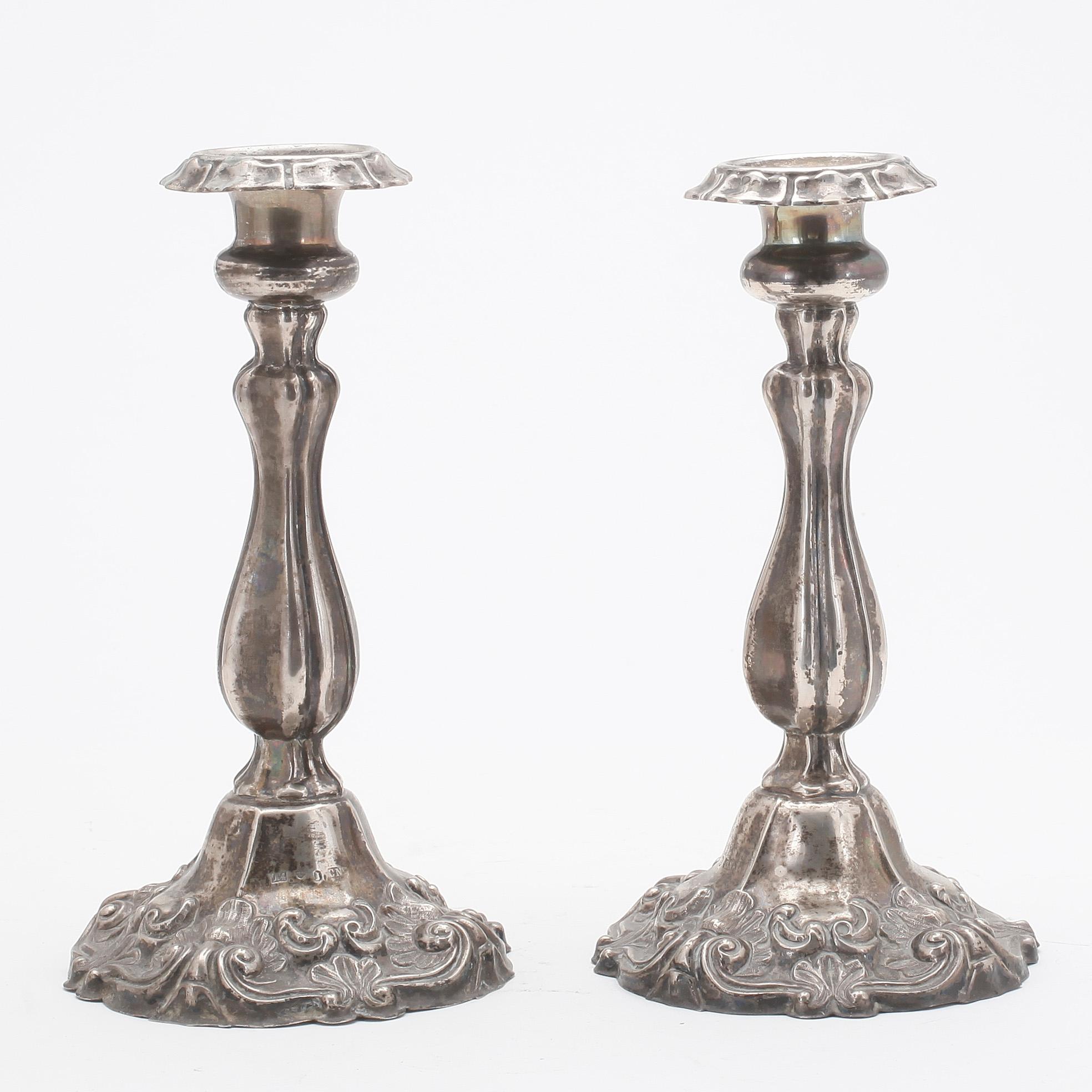 LJUSSTAKAR, ett par, nyrokoko, silver, 1849.