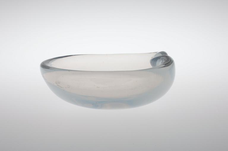 Tapio Wirkkala, A BOWL.