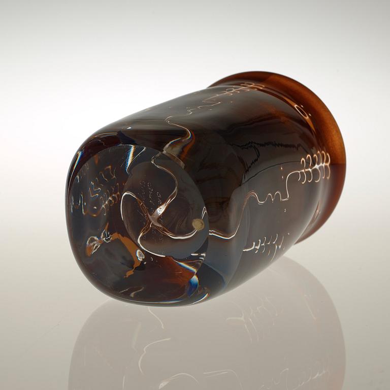 An Ingeborg Lundin ariel glass vase, Orrefors 1971.