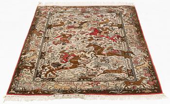 Matta, silke Ghom, ca 167 x 110 cm.