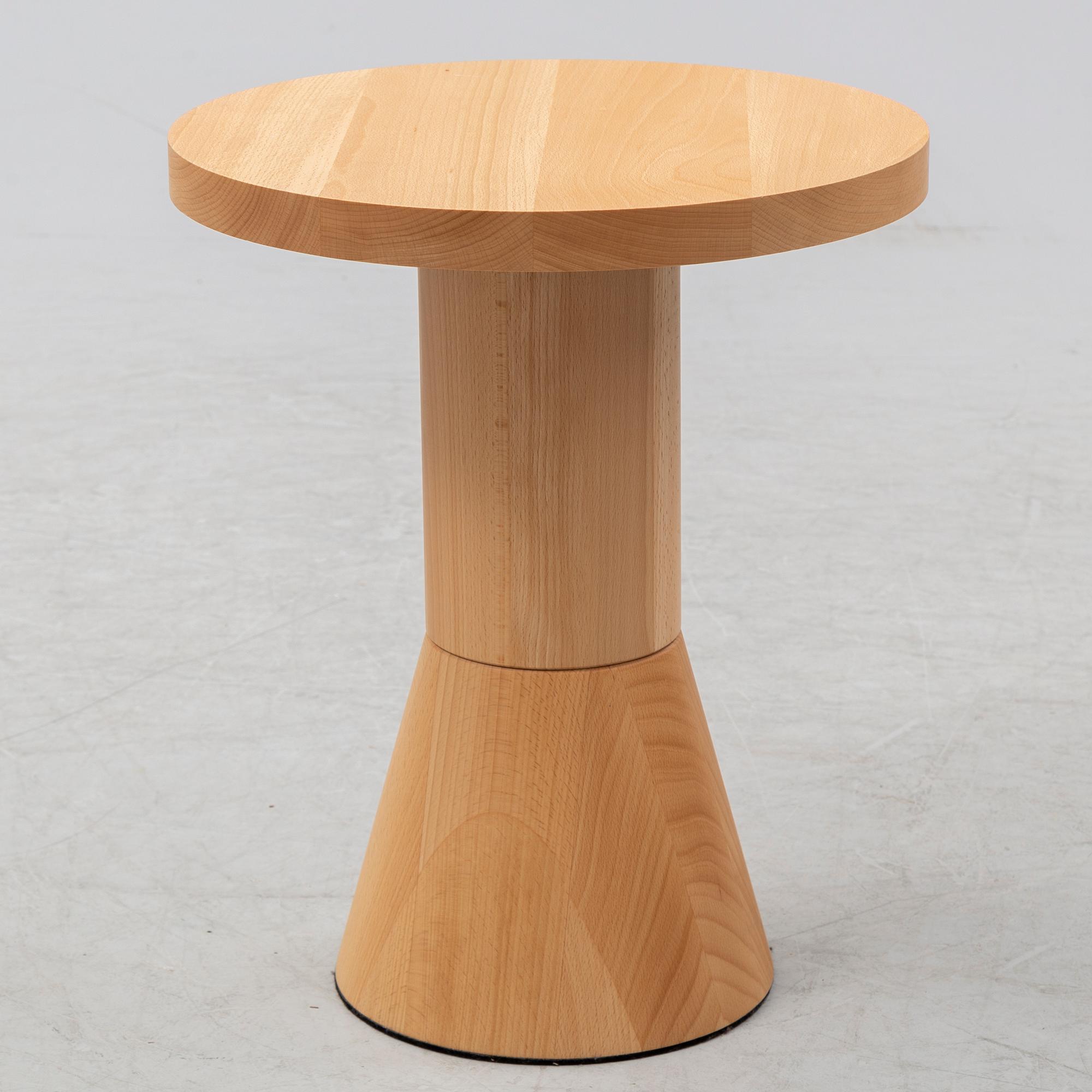 Chris Martin, a 'Draft table', Massproductions.