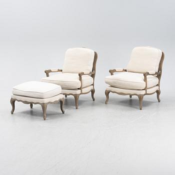 Fåtöljer, ett par samt fotpall, rokokostil, 1900-talets senare del.
