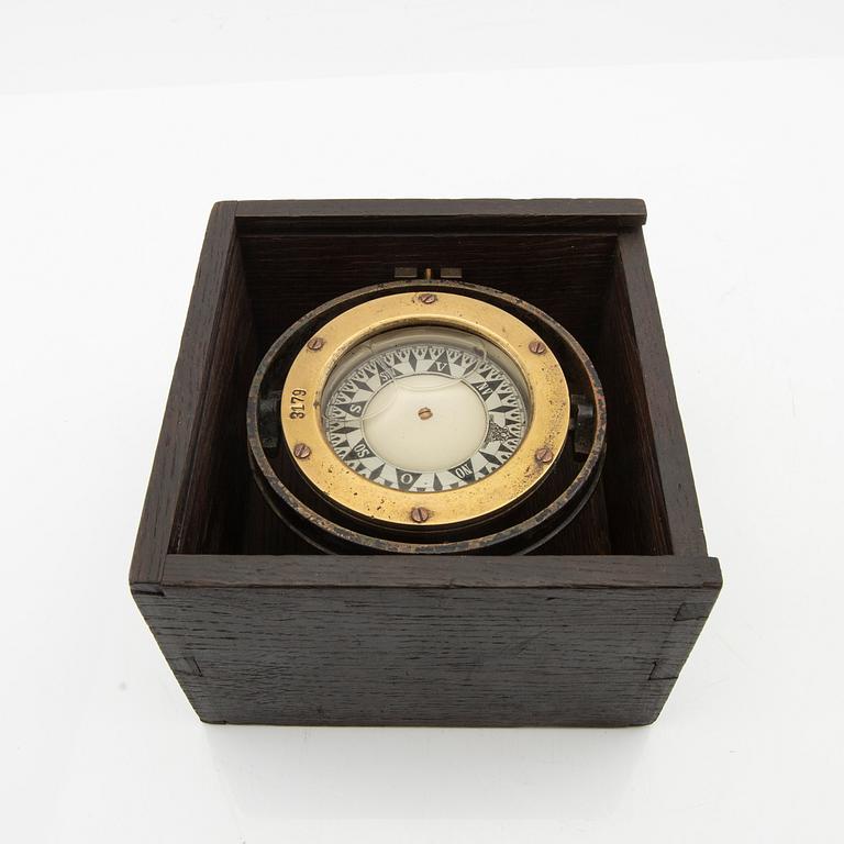 Compass Einar Weilbach & Co Copenhagen Denmark.