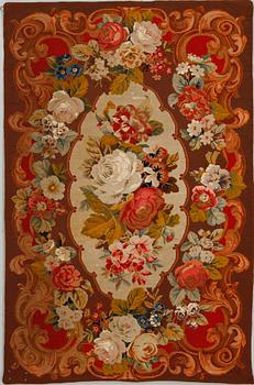 TEXTIL, korstygnsbroderi, 1900-talets första hälft, ca 165x100 cm.
