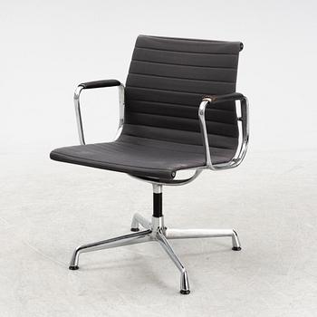 Charles & Ray Eames, EA 108 office chair, Vitra.