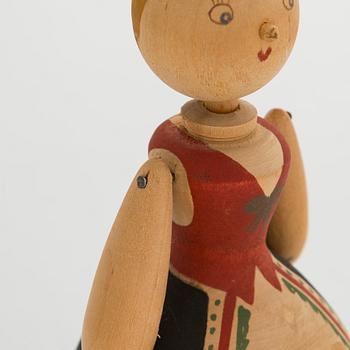 Kaj Franck, A 1940s wooden doll "Toto".