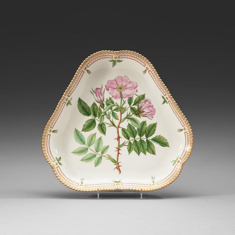 A set of four Royal Copenhagen 'Flora Danica' serving dishes, Denmark, 20th Century.