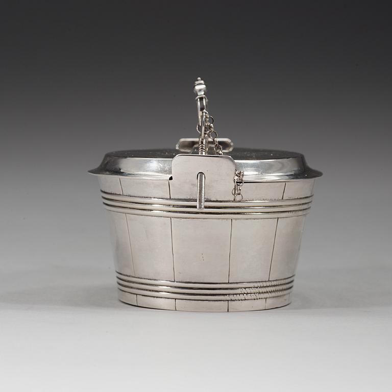 SMÖRTINA med lock, av Henrik Wittkopf d.ä., Stockholm 1734.