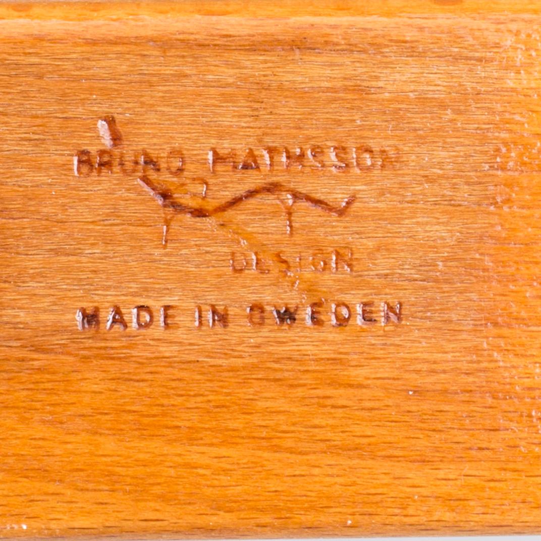 A 1977 Bruno Mathsson "Pernilla" lounge chair.