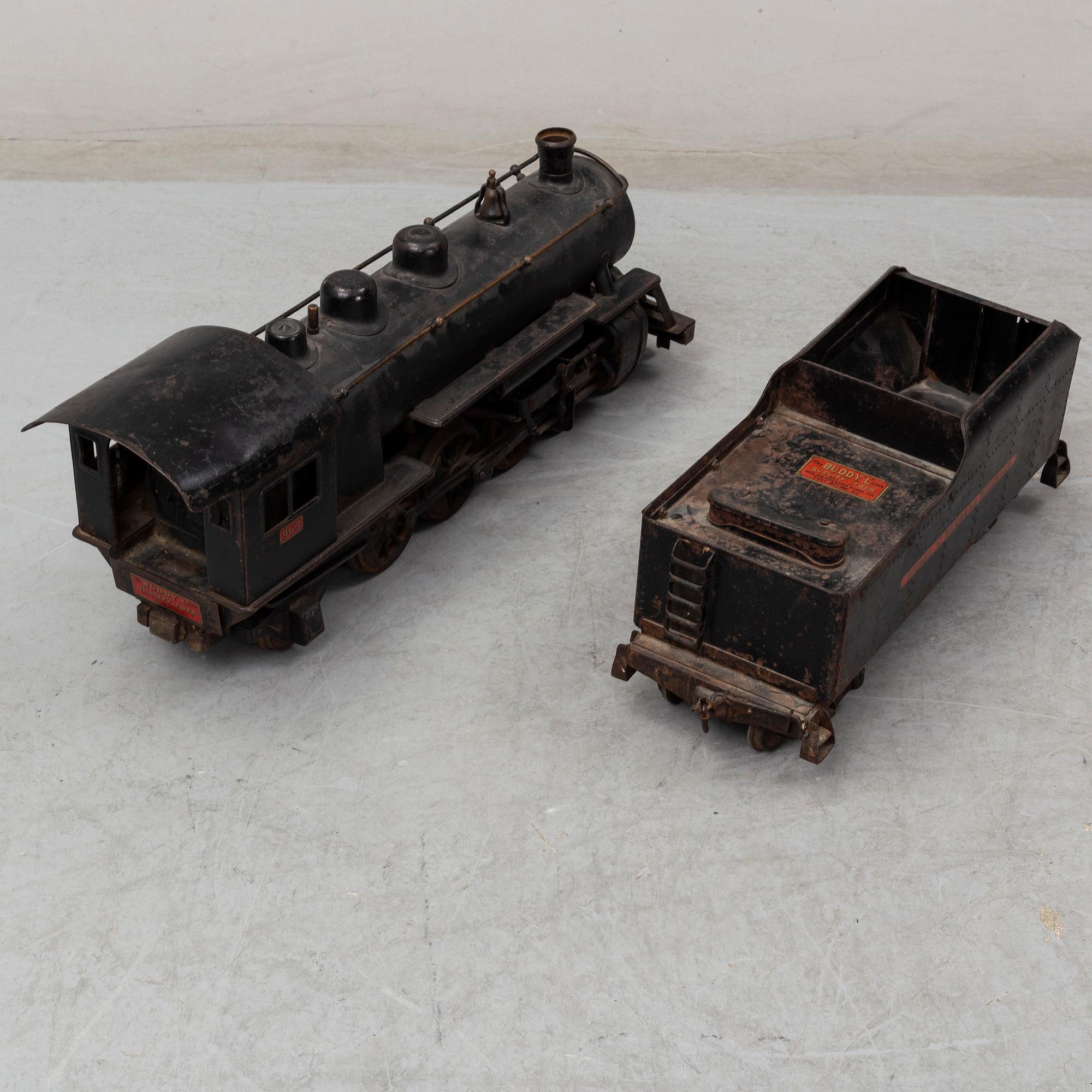 Buddy L Outdoor Railroad 1000 Pacific type locomotive and tender, pressed steel,Moline, USA, 1920s.