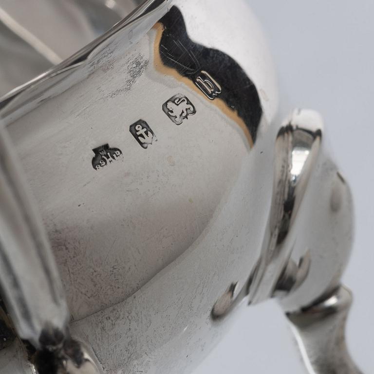 William Hutton & Sons Ltd, cream jug, silver, Birmingham, England 1901.