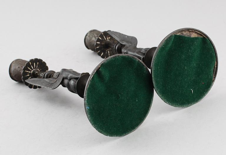 LJUSSTAKAR, 1 par, svärtad metall, 1800-talets andra hälft.