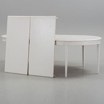 A late 20th century Gustavian style diningtable.