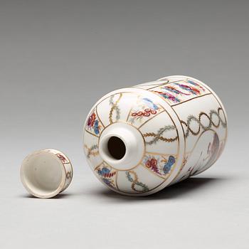 A Hoechst tea caddy with cover, late 18th Century.