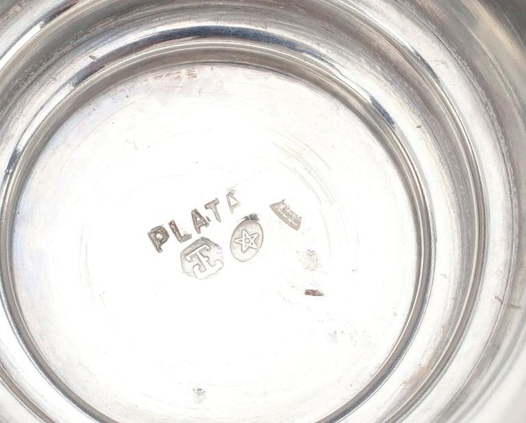 KANNA, silver, Spanien 1900-talets senare hälft. Vikt 442 g.