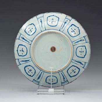 A blue and white kraak dish, Ming dynasty, Wanli (1572-1620).