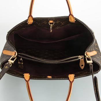 Louis Vuitton, a Monogram Canvas 'Montaigne GM' bag.