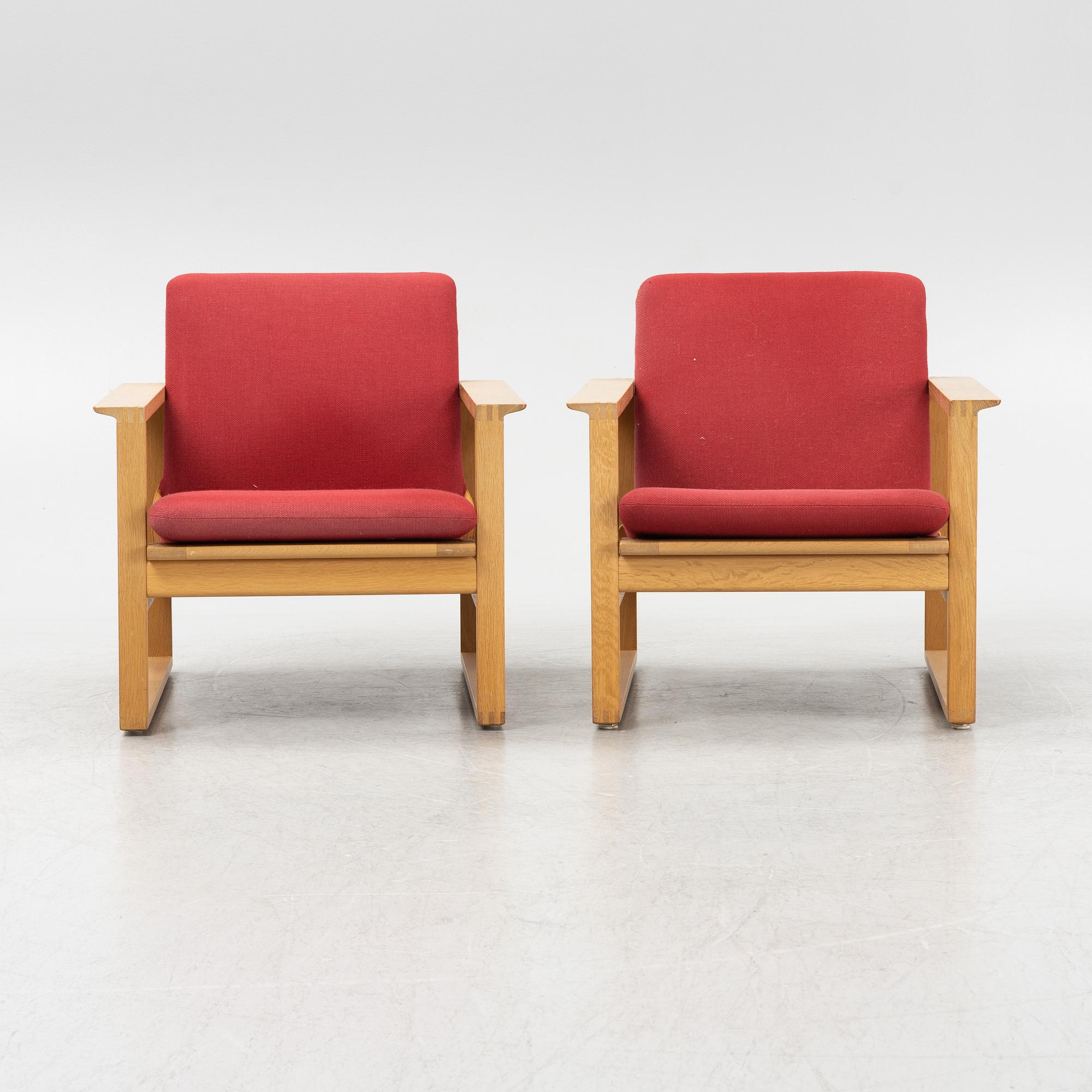 Børge Mogensen, fåtöljer, ett par, "Slädestolen modell 2256", Fredericia Möbelfabrik, 1970/80-tal.