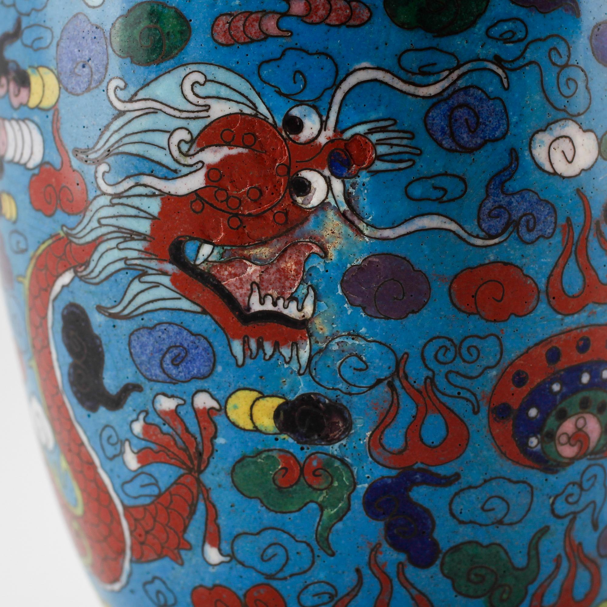 VAS, cloisonné, Kina, 1800-tal.