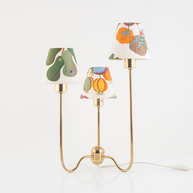 Josef Frank, a model 2468 table lamp, Firma Svenskt Tenn, Swedne.