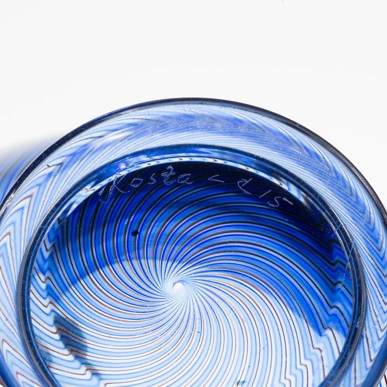 SKÅL, glas, Kosta. Vicke Lindstrand märkt LC 115.