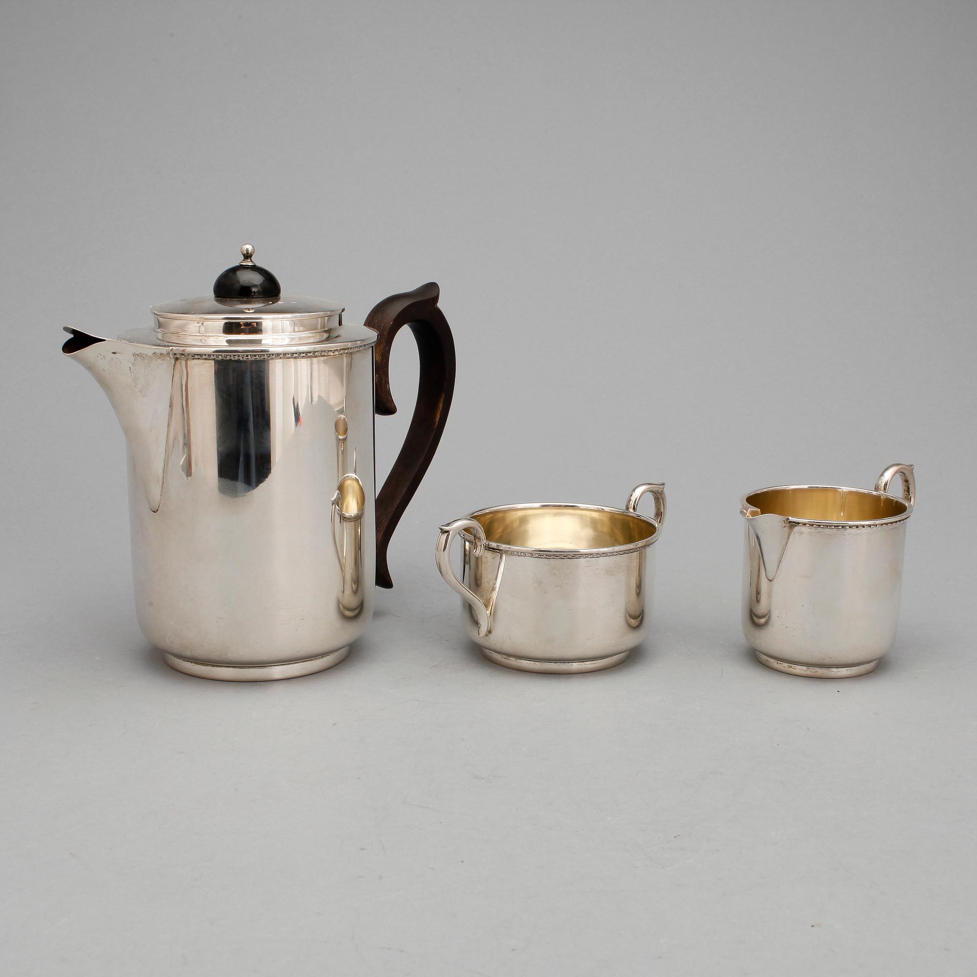 KAFFESERVIS, 3 delar, silver, C.G Hallberg, Stockholm 1936. Totalvikt ca 649 g.