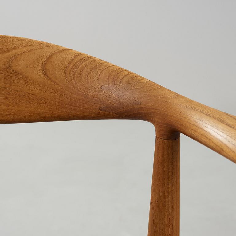 HANS J WEGNER, karmstolar, ett par "The Chair", Johannes Hansen, Danmark 1950-60-tal.