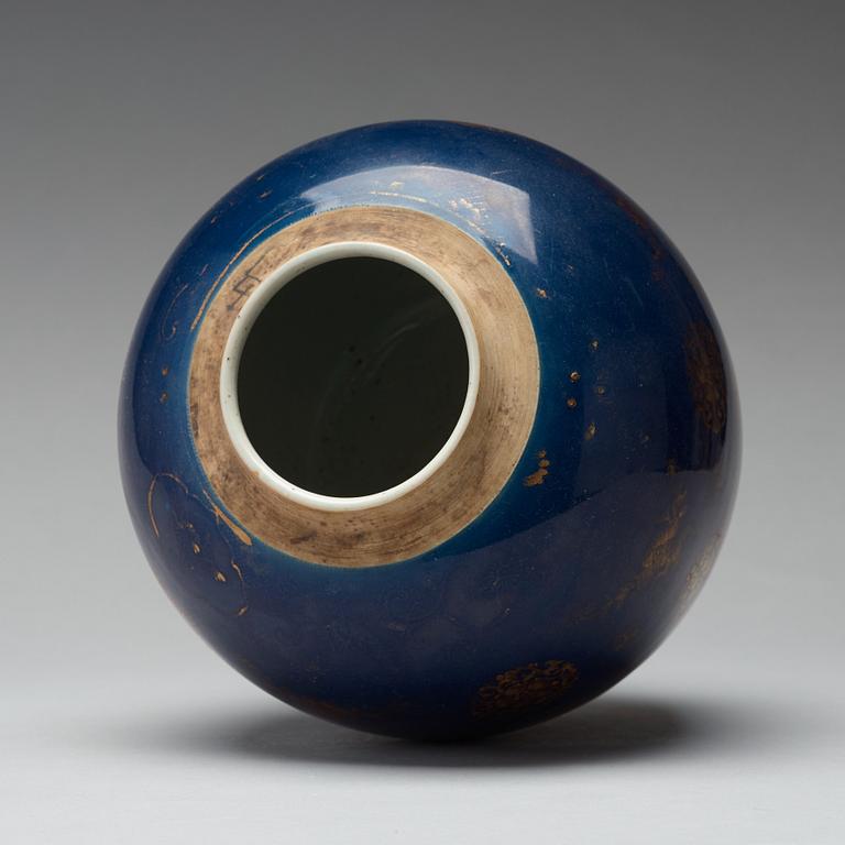 BOJAN, porslin. Qingdynastin, 1700-tal.