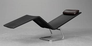 382. LIGGSTOL. "MVS Chaise", Maarten Van Severen.