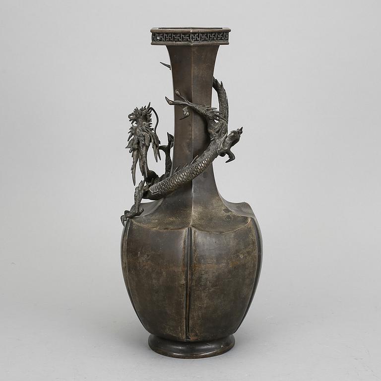 VAS, brons, Japan, Meiji, (1868-1912).