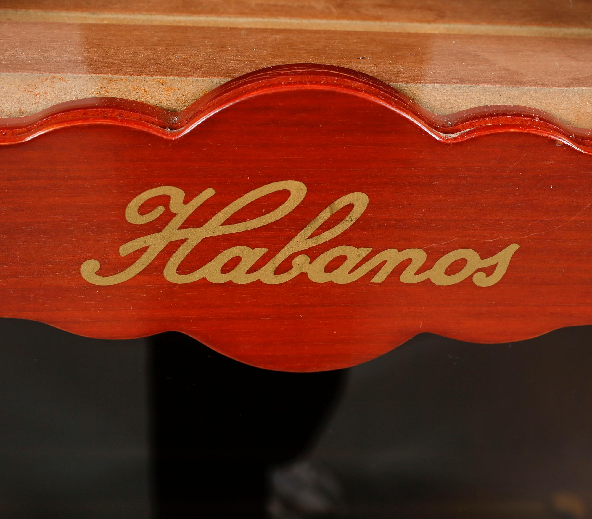 CIGARRSKÅP/HUMIDOR, Habans, 1900-talets andra hälft.