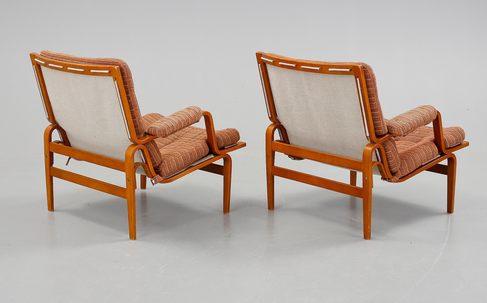 FÅTÖLJER, ett par, "Ingrid", Bruno Mathsson för Dux, 1900-talets slut.