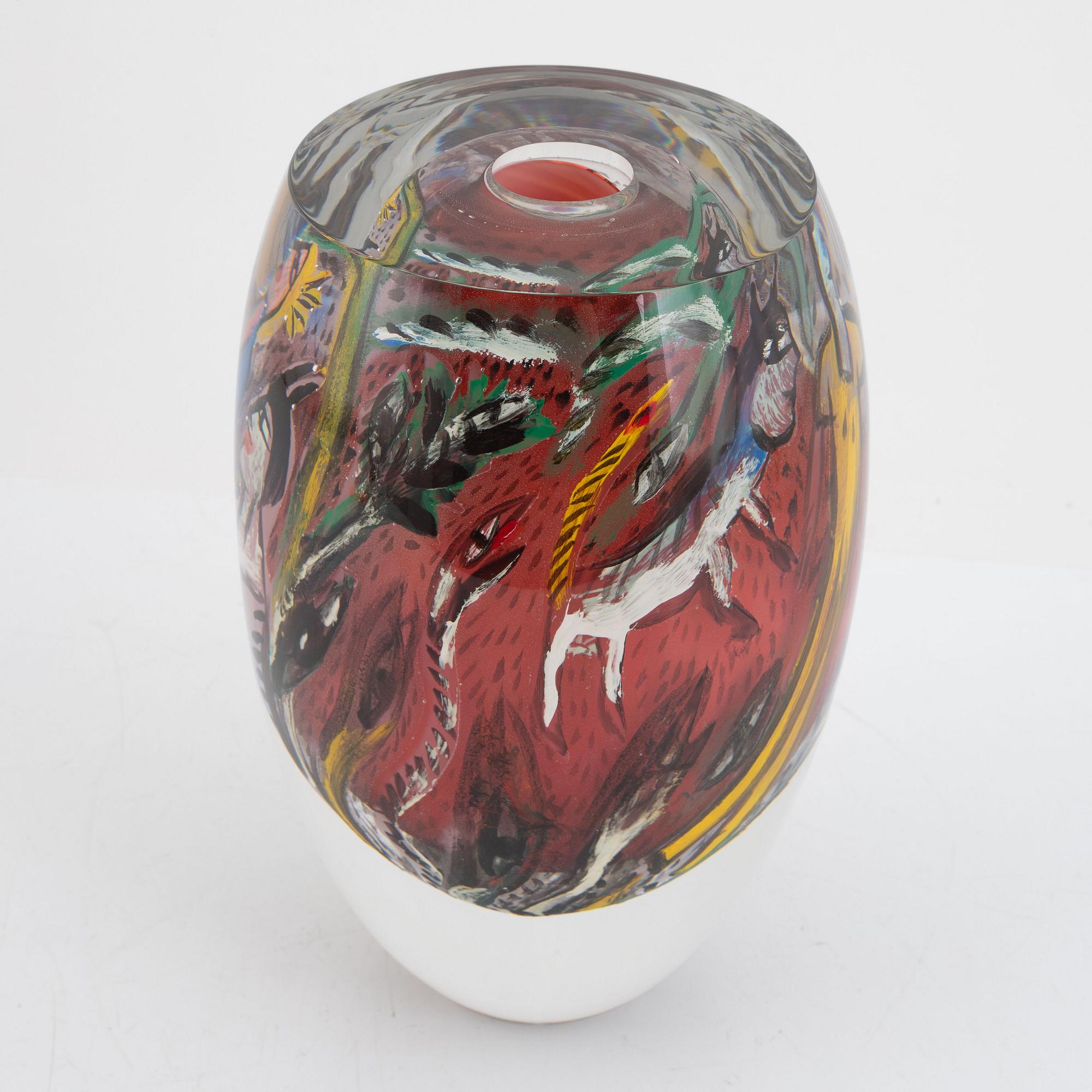 Ulrica Hydman-Vallien, a unique glass vase, Kosta Boda, Sweden.