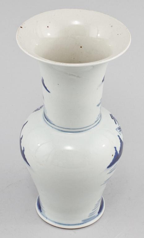 VAS, porslin, Kina, 1800-tal.