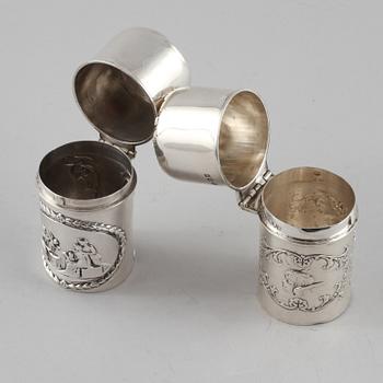 CIGARETTBURKAR, 2 st, silver, William Comyns, London 1902 och 1908.