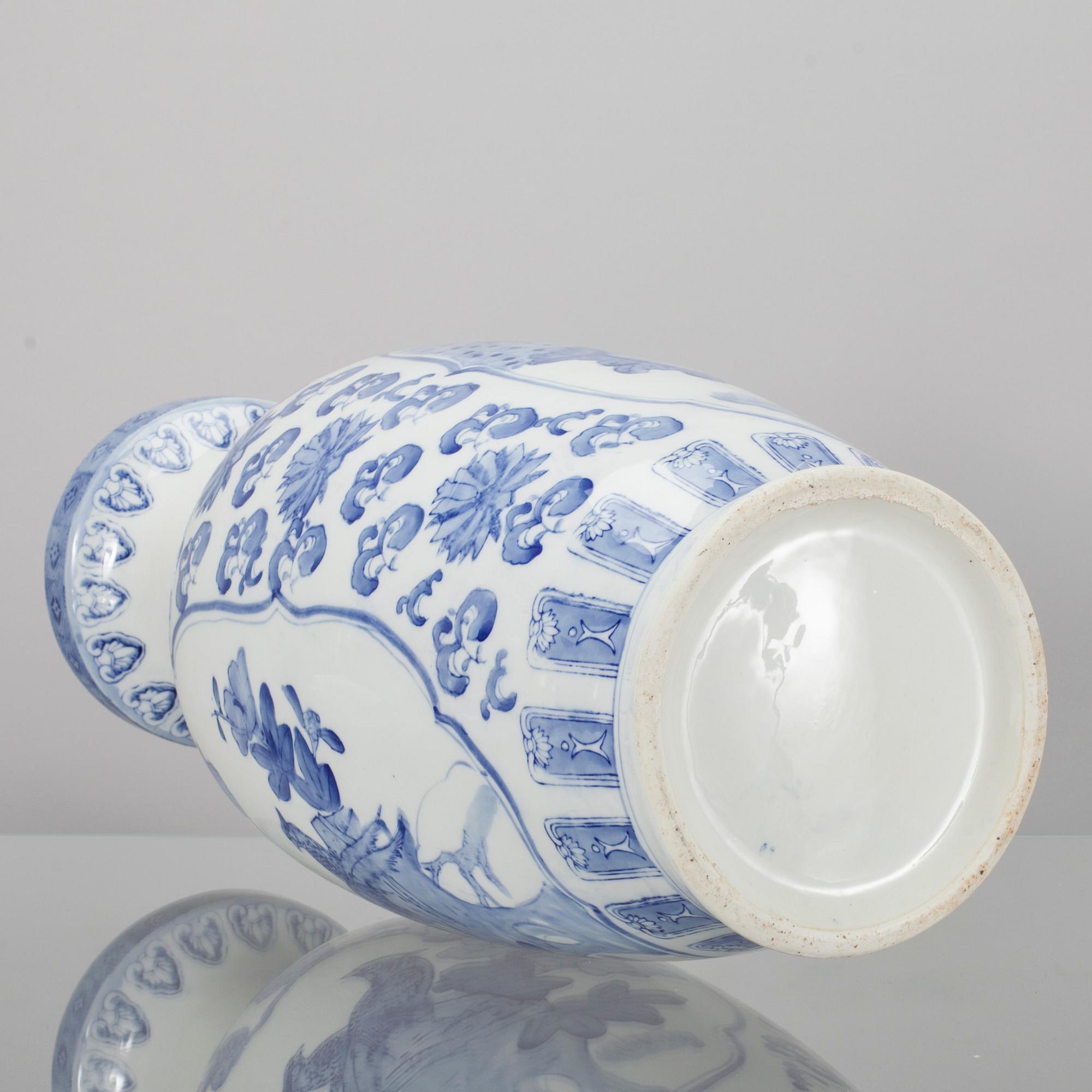 GOLVVAS, porslin, Kina 1900-tal.