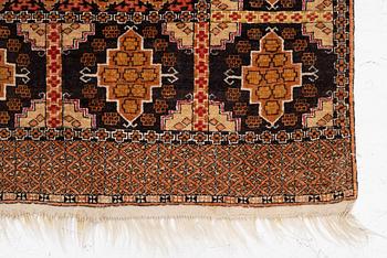 Matta, orientalisk, ca 175 x 125 cm.