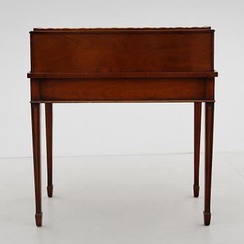 DAMSKRIVBORD, Sheratonstil, England, 1900-talets andra hälft.