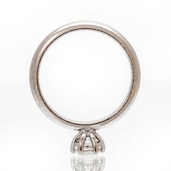 Ring solitär 18K vitguld och briljantslipad diamant, Kaplans, GIA dossier medföljer.