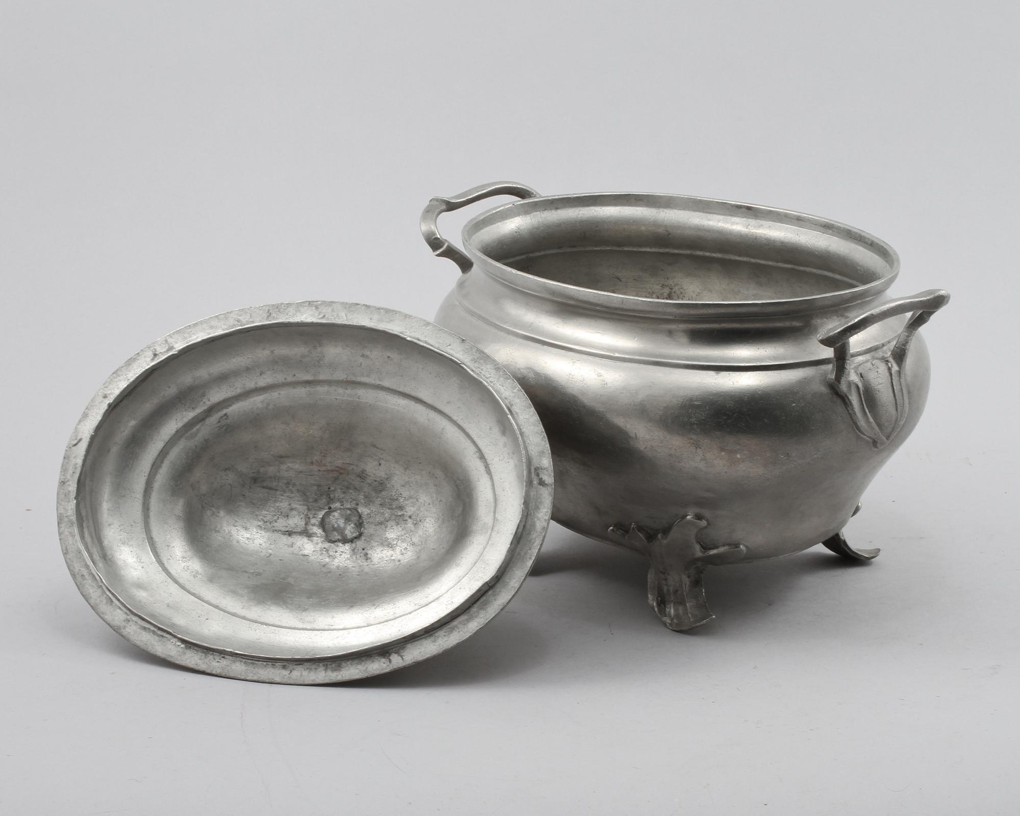 TERRIN, tenn, rokoko, otydlig årsstäpel, troligen 1784.