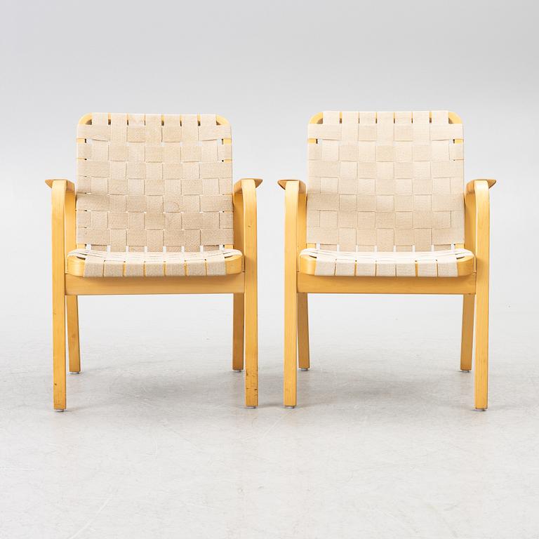 Alvar Aalto, karmstolar, ett par, modell 45, Artek, Finland.