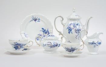 TE- och KAFFESERVIS, 38 delar, porslin,"Pompadour", Rosenthal.