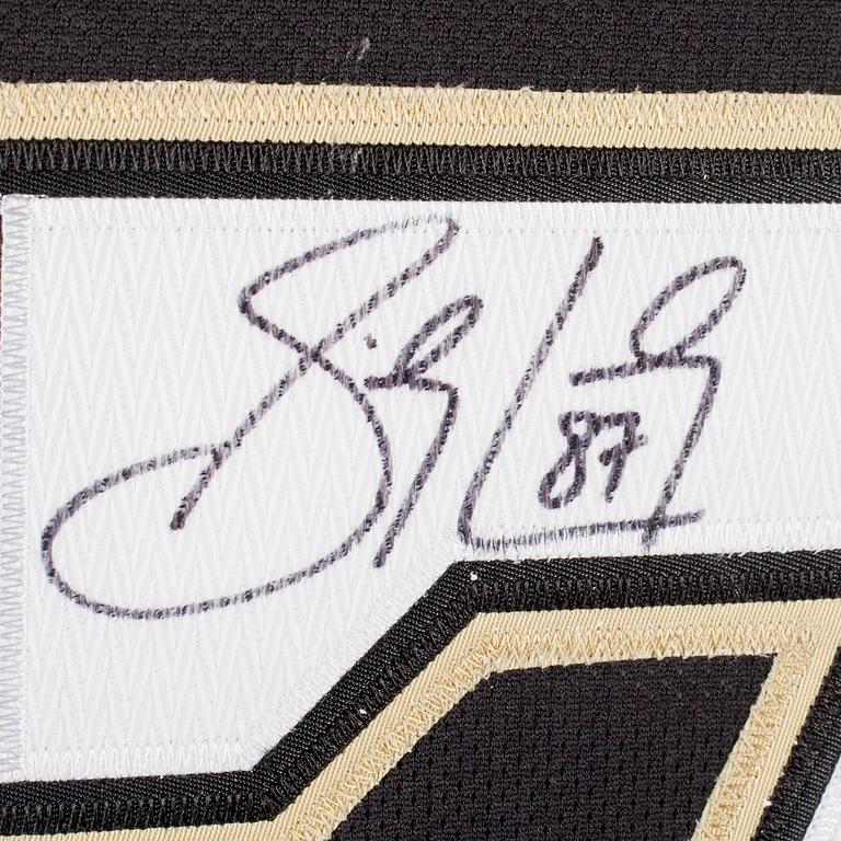 PELIPAITA, signeerattu Sidney Crosby 87.