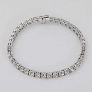 ARMBAND med briljantslipade diamanter 12.52 ct enligt gravyr.