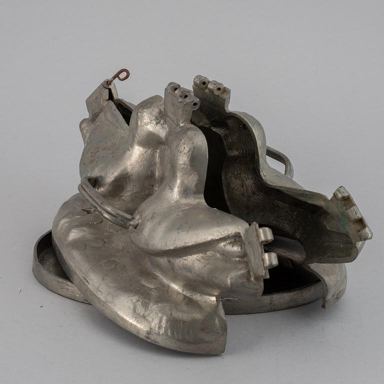 Choklad- eller dessertformar, 7 st, tenn, 1900-tal.
