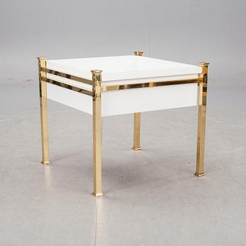 BLOMSTERBORD, mässing, 1900-talets andra hälft.